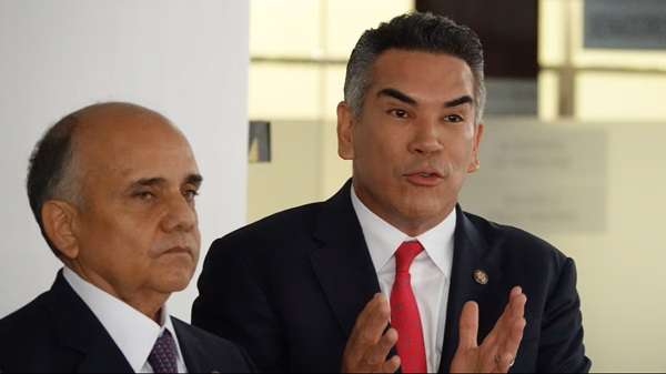 Vuelos La cancelación de vuelos por parte de EU es consecuencia de decisiones improvisadas del gobierno