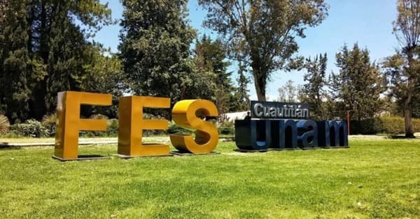 UNAM-Estudiante Estudiantes, este viernes, reiteraron el llamado a las autoridades para capturar a los responsables del homicidio, y exigen se cumpla con la demanda histórica de brindar seguridad en torno al plantel de la UNAM, que en su exterior enfrenta rezagos en equipamiento urbano, como el servicio de alumbrado público.